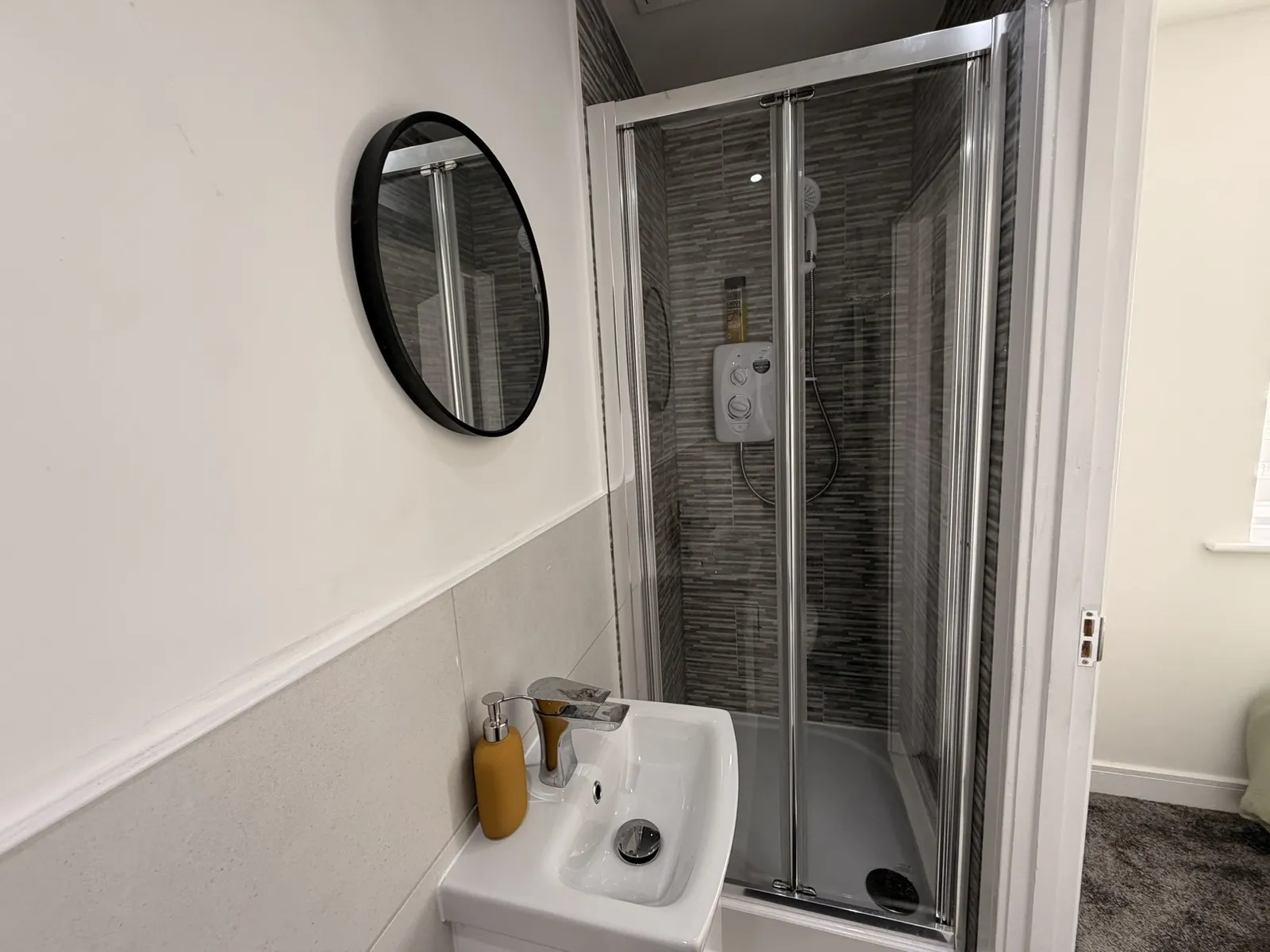 Double Room With Shower