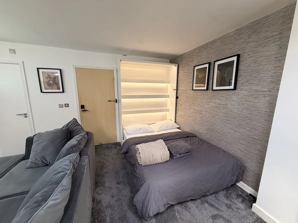 Deluxe Family Room